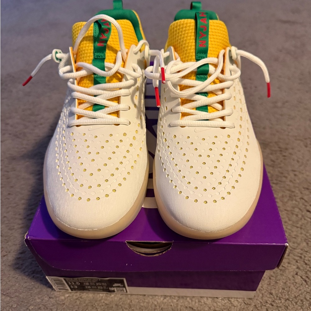Nike Men’s White and Yellow Sneakers
